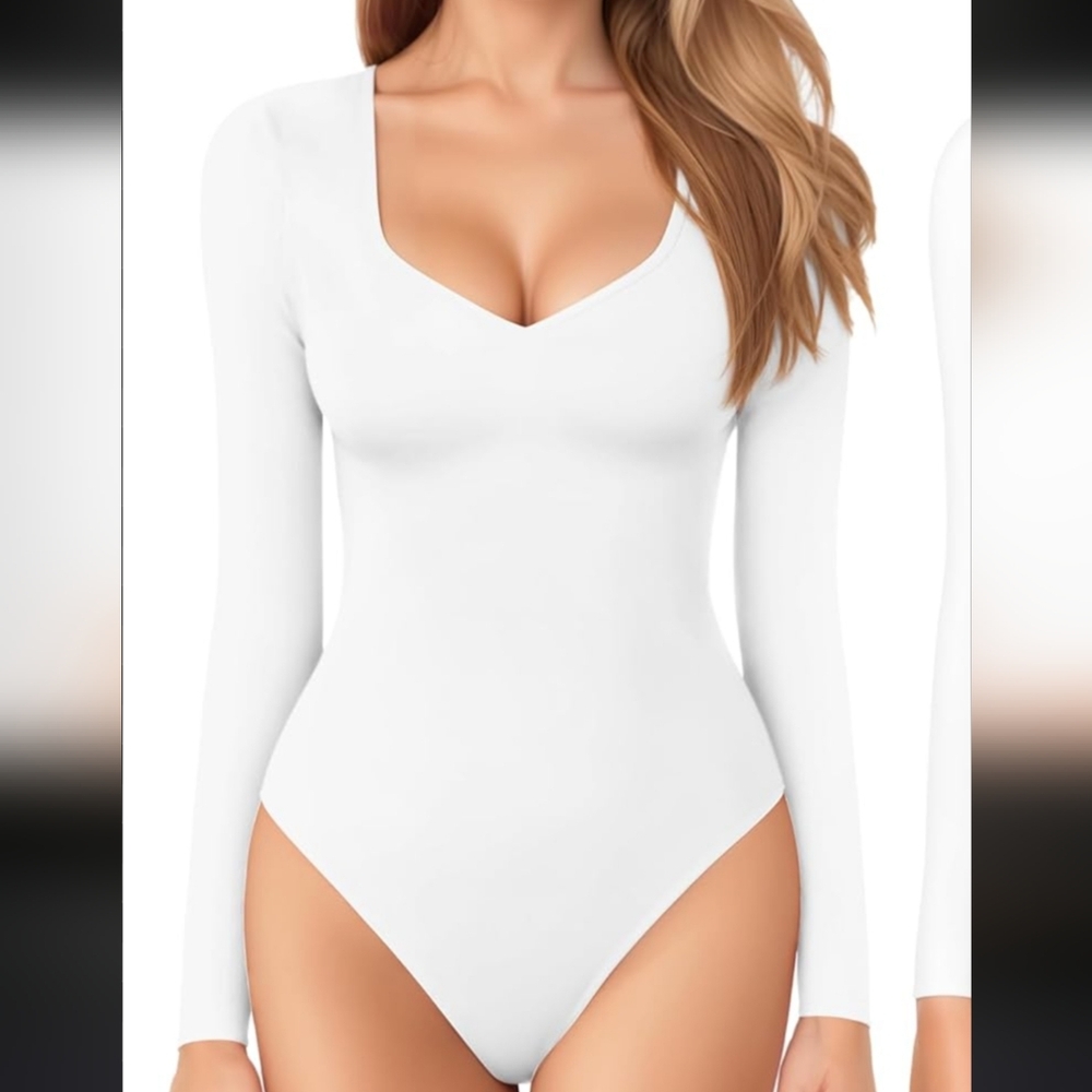 NWOT Mangopop Sweetheart V Neck Bodysuit